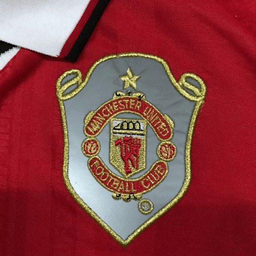 Retro Manchester United UCL Final Home Jersey 1999/00